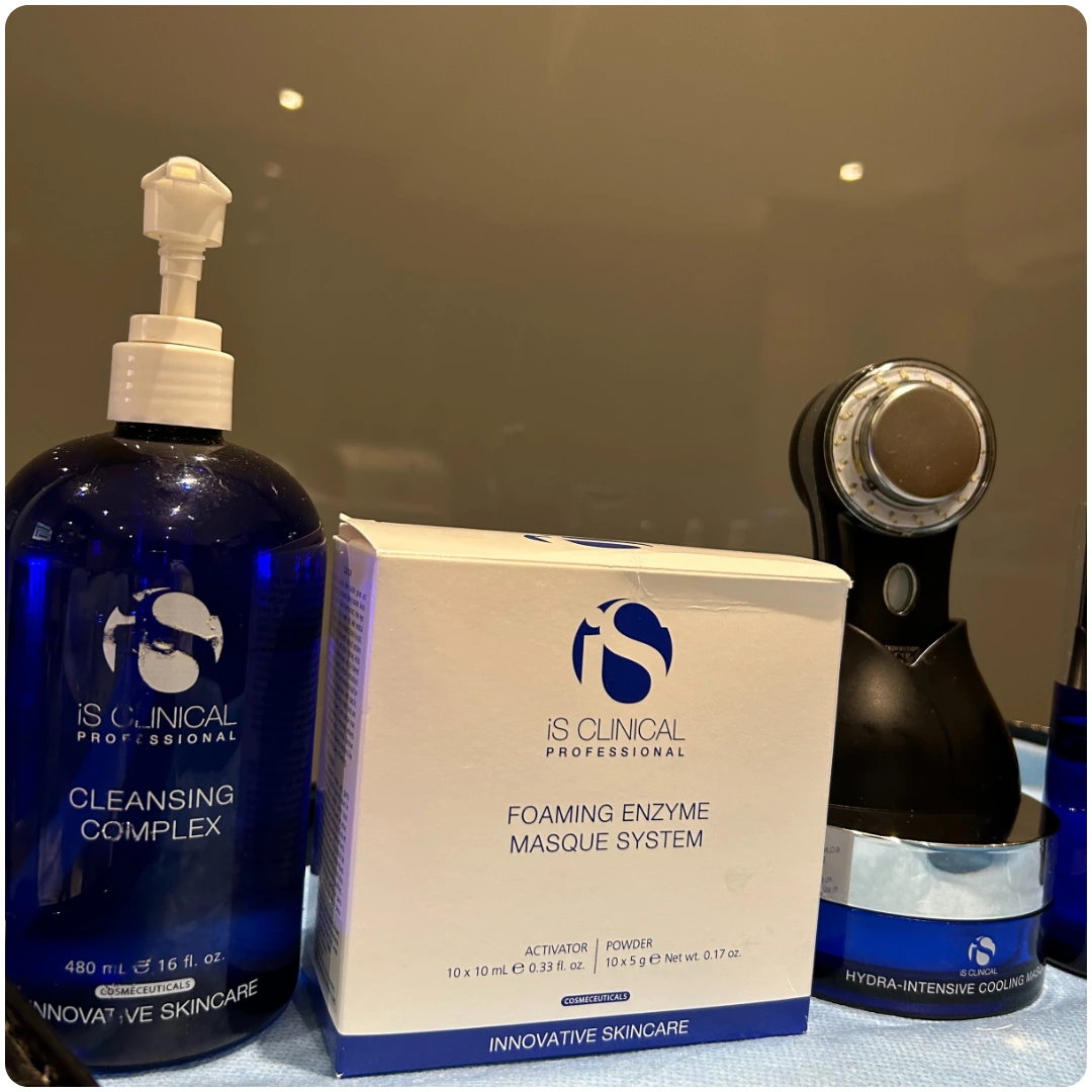 Foaming Enzyme Facial 02